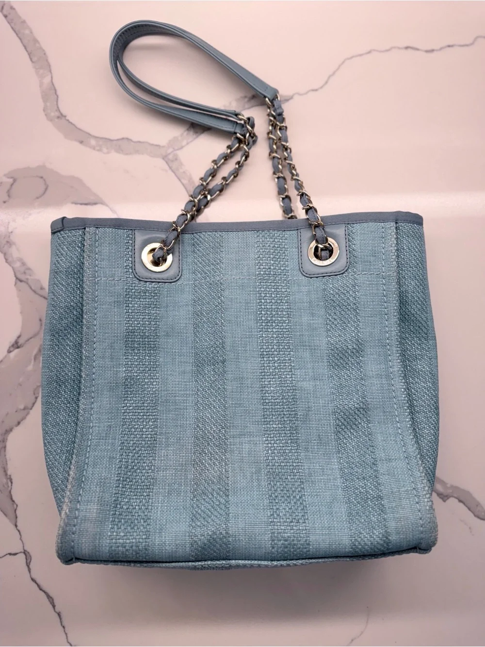 CHANEL Deauville PM Tote